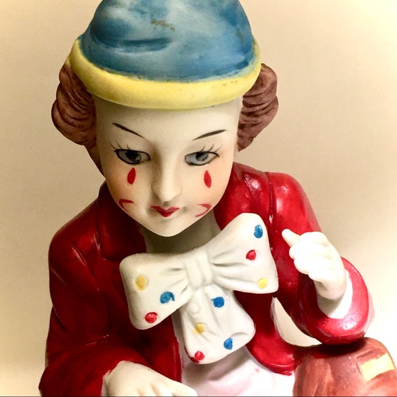VINTAGE BISQUE SITTING CLOWN PORCELAIN FIGURINE❤️ - Picture 2 of 13